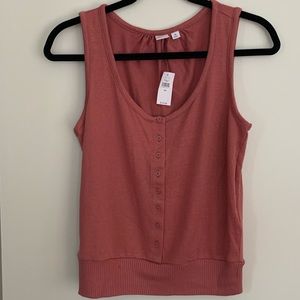 Gap tank top